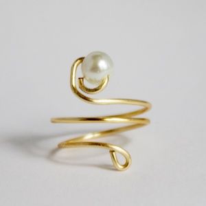 3 wrap wire ring with glass white pearl